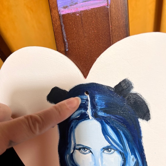 Lana Del Rey heart shaped decor original one of a kind rare oil painting merch - Picture 6 of 6